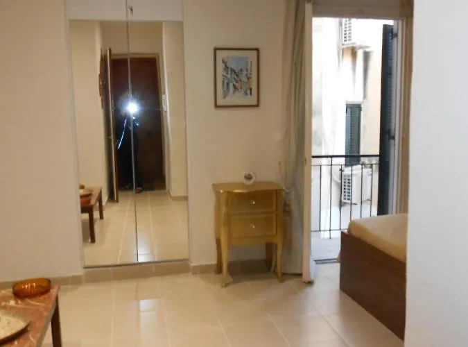 Elena's Old Corfu Town Apartamento